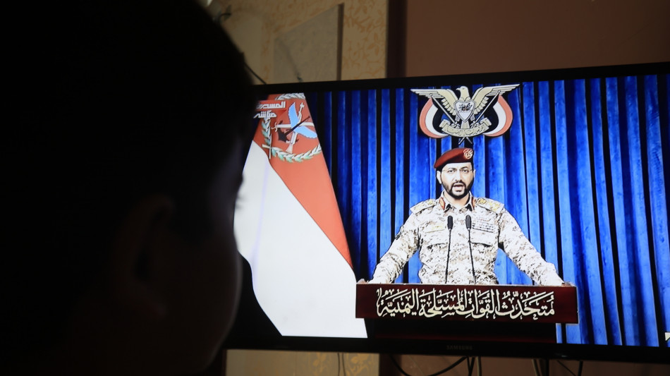 Houthi, colpisti impianti Aramco a Riad e nell'area di Khurais