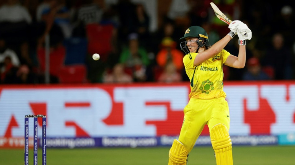 Australia into T20 World Cup semi-finals, England edge India