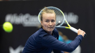 Resurgent Krejcikova rolls on in Adelaide, Anisimova ends drought