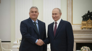Premi&ecirc; h&uacute;ngaro se re&uacute;ne com Putin na R&uacute;ssia para falar sobre a Ucr&acirc;nia, apesar de cr&iacute;ticas da UE