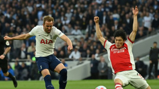 Arsenal primed for test of title mettle at Spurs