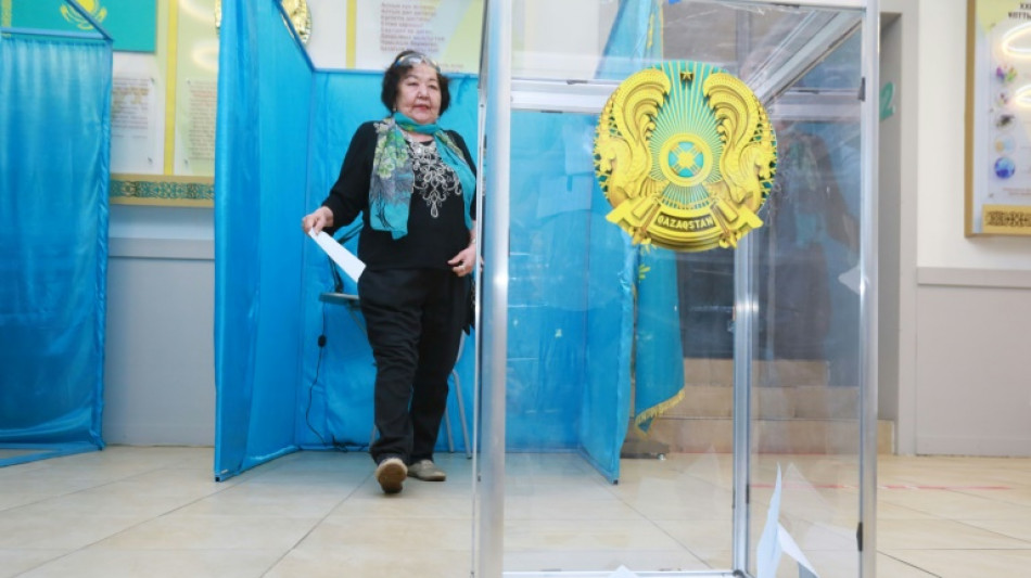 Kazajist&aacute;n aprueba en refer&eacute;ndum con una s&oacute;lida mayor&iacute;a enterrar la era de Nazarbayev