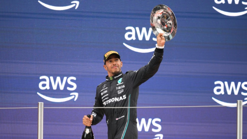 Hamilton ready to sign new Mercedes contract