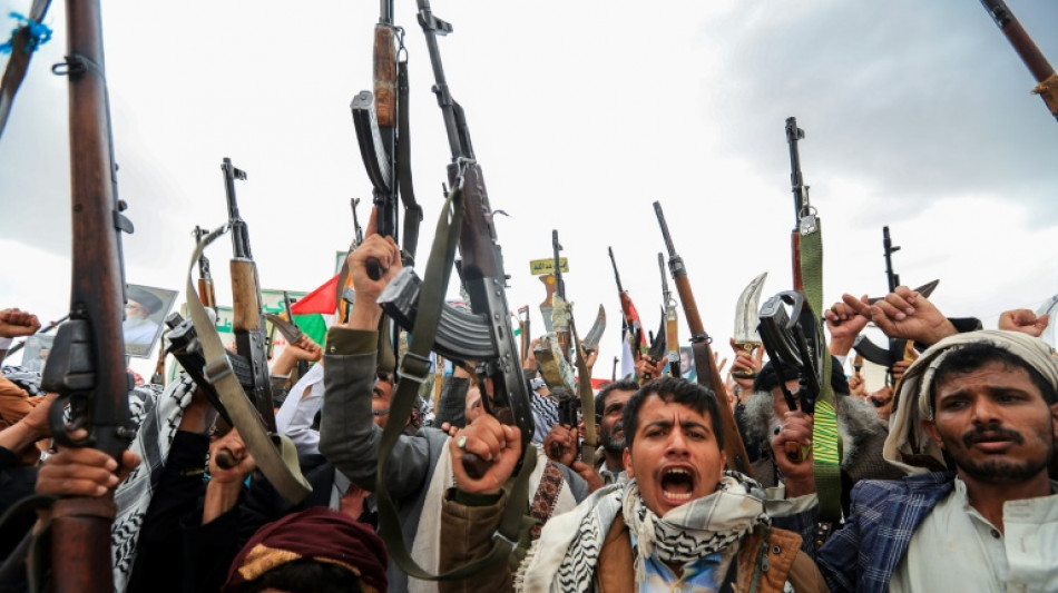Frappes américaines et israéliennes au Yémen après un tir sur le principal aéroport israélien