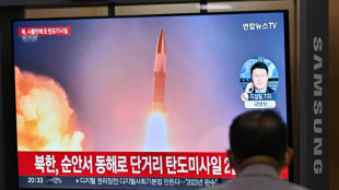 Corea del Norte lanza dos misiles bal&iacute;sticos antes de la visita de la vicepresidenta de EEUU