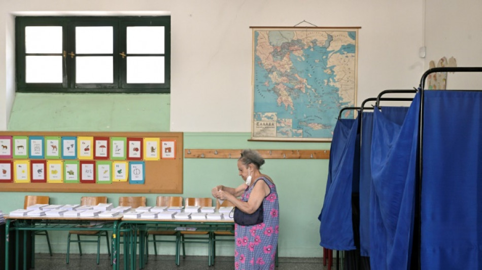 Gr&egrave;ce: la droite de Mitsotakis largement en t&ecirc;te des l&eacute;gislatives