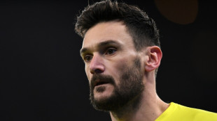 Lloris faces up to seven weeks out, says Spurs coach