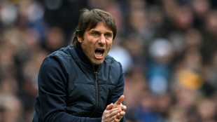 Spurs focus on saving season after Conte departure