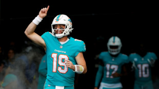 Dolphins to start rookie QB Thompson in wildcard clash