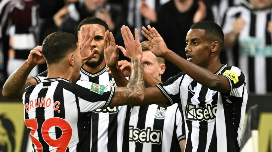 Man City crash out League Cup at Newcastle