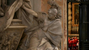 Kardinal Re bittet für Konklave um richtigen Papst für "Wendepunkt der Geschichte" 