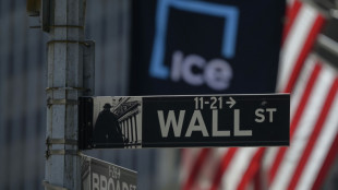 Wall Street finit en hausse en attendant une salve de r&eacute;sultats d'entreprises