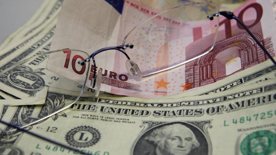 L'euro &egrave; in leggero rialzo, a 1,0823 dollari