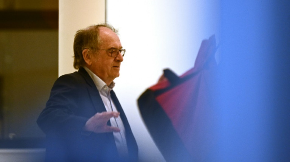 Under-fire French FA boss calls extraordinary meeting amid pressure to step aside
