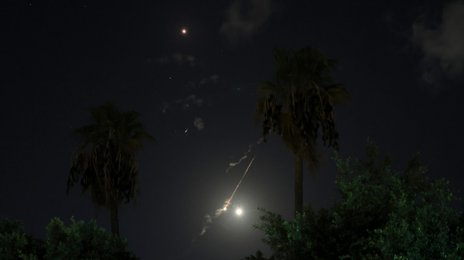 Idf, ondata di missili dall'Iran verso Israele