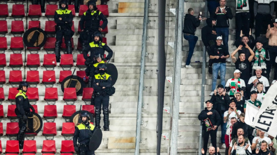 Dutch-Polish spat after Legia Warsaw footballers held