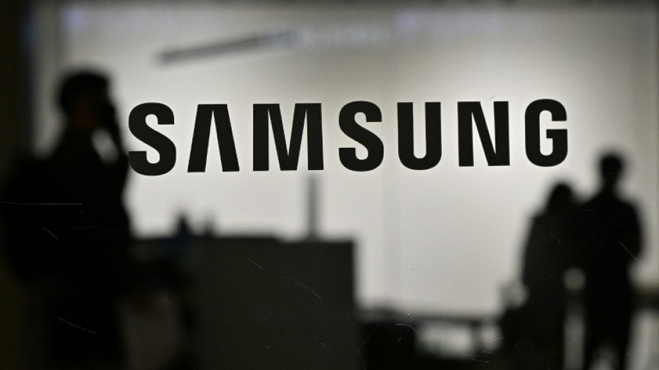 Samsung proh&iacute;be usar ChatGPT en su divisi&oacute;n de m&oacute;viles y electrodom&eacute;sticos