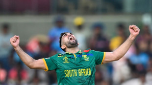 Four-wicket Shamsi helps South Africa dismiss Pakistan for 270


