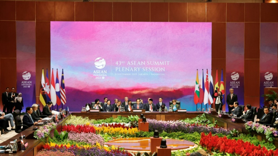 Indonesiens Staatschef Widodo pocht bei Asean-Gipfel auf Eigenst&auml;ndigkeit