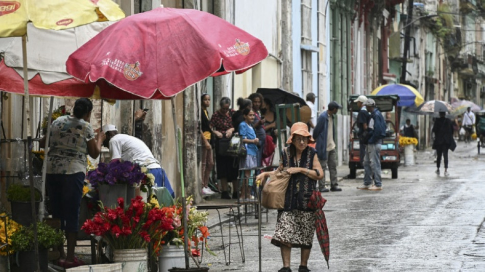 Cuba califica como "manipulaci&oacute;n pol&iacute;tica" el env&iacute;o de ayuda de EEUU