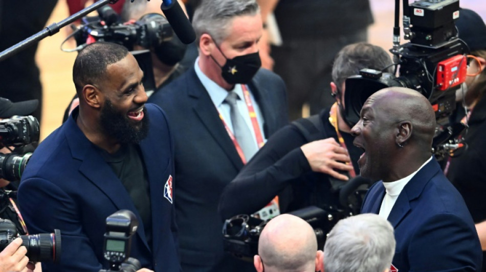 As 'King' James makes history, Jordan-LeBron debate revived