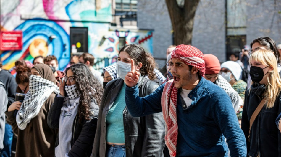 Pol&iacute;cia det&eacute;m manifestantes pr&oacute;-palestinos em universidades de Boston e Arizona