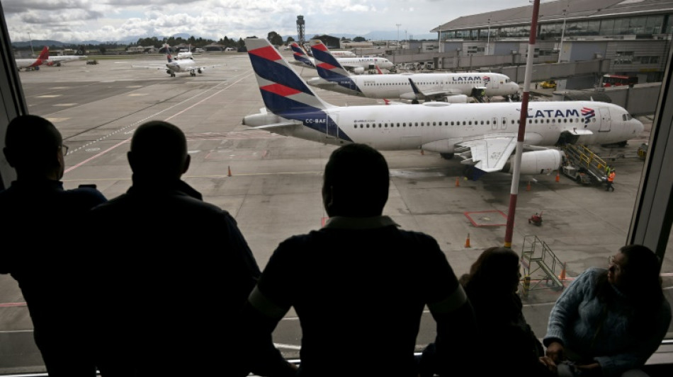 Le Venezuela suspend les vols avec la Colombie, dénonçant l'infiltration de "mercenaires"