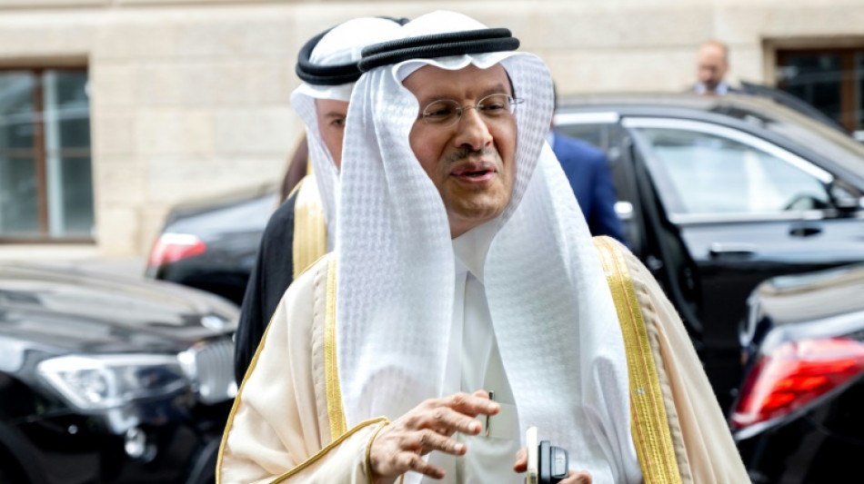 Ar&aacute;bia Saudita d&aacute; o tom na OPEP+ com corte adicional em sua produ&ccedil;&atilde;o de petr&oacute;leo