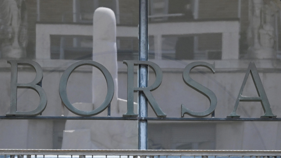 Borsa: Milano apre in rialzo, +0,2%