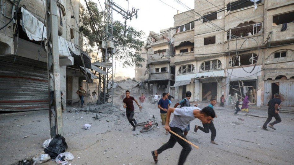 Israël mène des raids meurtriers à Gaza, accuse le Hamas de violer le cessez-le-feu 
