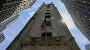 Wall Street oscille autour de l'&eacute;quilibre apr&egrave;s une bonne semaine