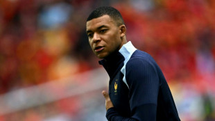 Mbapp&eacute; pede para que eleitores votem ap&oacute;s resultados catastr&oacute;ficos do 1&ordm; turno na Fran&ccedil;a
