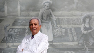 D&eacute;c&egrave;s du chef Michel Gu&eacute;rard, trois &eacute;toiles au Michelin depuis 1977