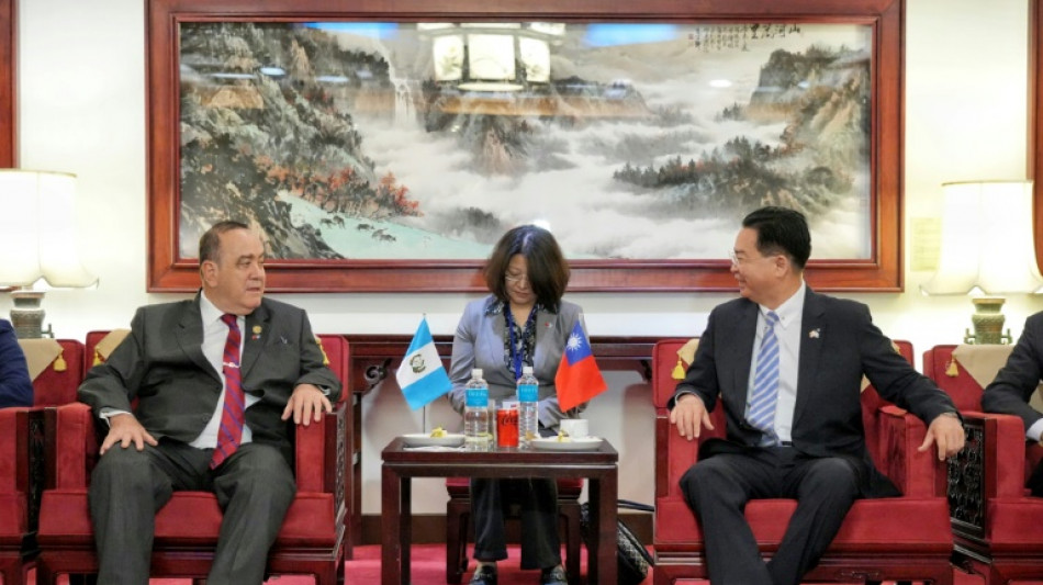 Guatemalas Pr&auml;sident zu Besuch in Taiwan eingetroffen