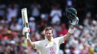 Australia's Smith misses out on Sussex century