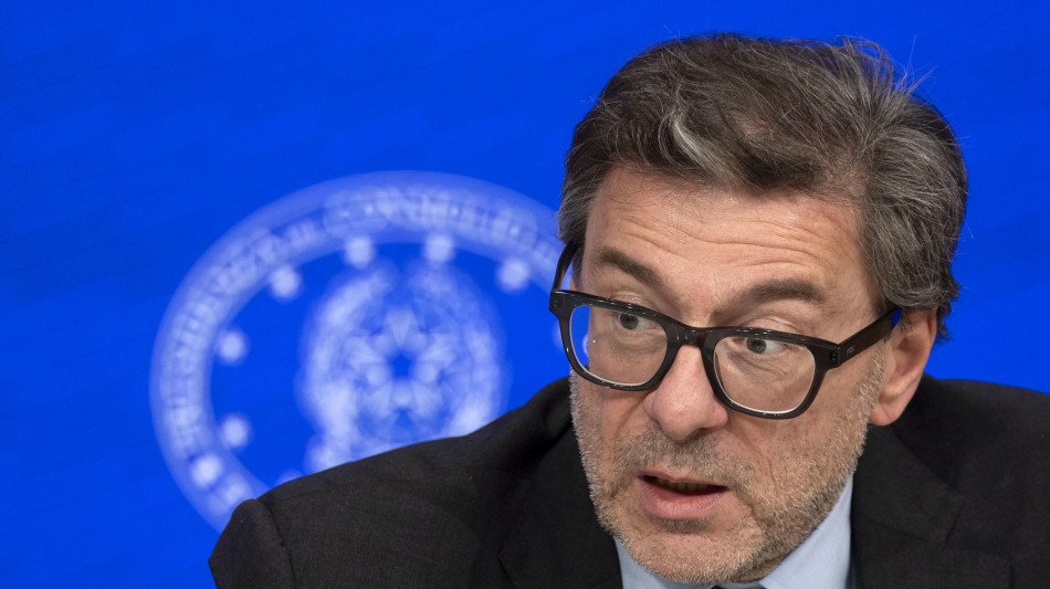 Giorgetti, su iper e superammortamento cercheremo soluzione