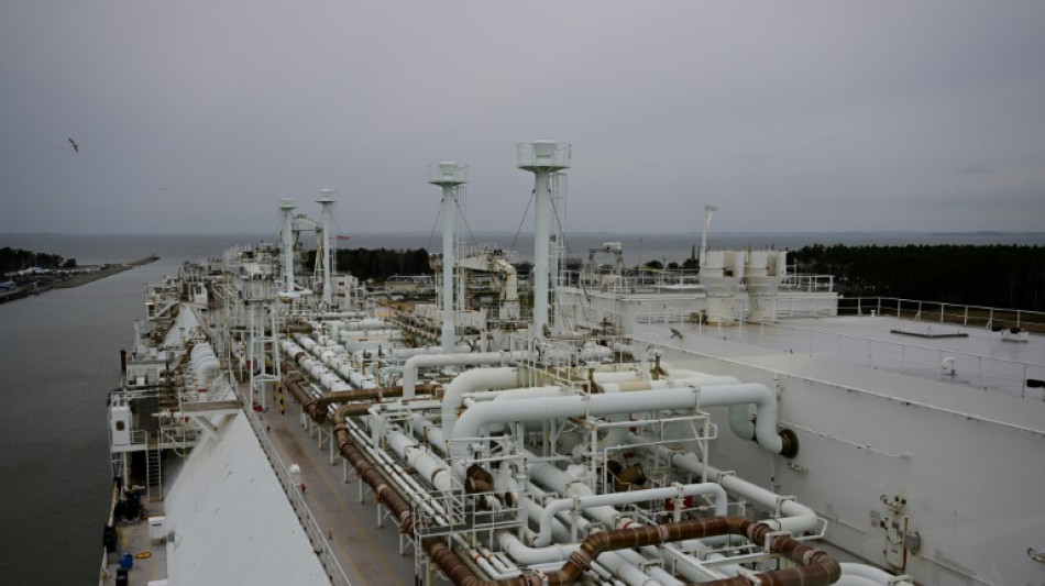 LNG-Terminal in Mukran auf R&uuml;gen bei Expertinnen und Experten umstritten 