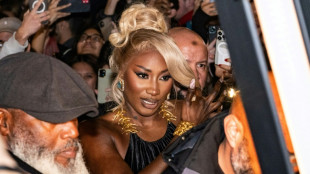 Enqu&ecirc;te sur les attaques racistes visant Aya Nakamura et sa possible participation &agrave; la c&eacute;r&eacute;monie des JO