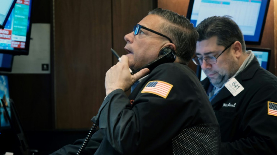 Wall Street en ordre dispers&eacute;, &eacute;chaud&eacute;e par la mise en garde des banques