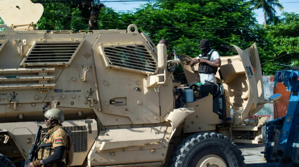 Gangues rivais assinam tr&eacute;gua na maior favela do Haiti