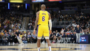 'King' James poised for NBA scoring record crown