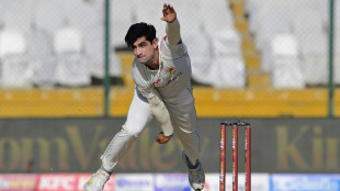 New Zealand race to 119-0 at lunch in second Pakistan Test