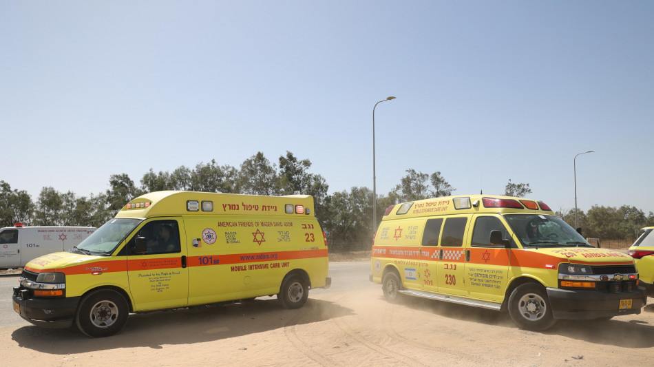 Esplosioni su due bus vicino a Jaffa, '&egrave; terrorismo'