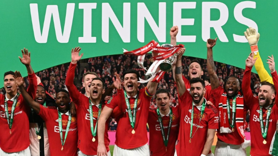 Glazer cloud hangs over improving Man Utd 