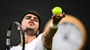 Alcaraz launches Wimbledon bid in style, Rybakina survives scare