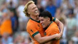 Donaldson helps end Jones' winless Australia run