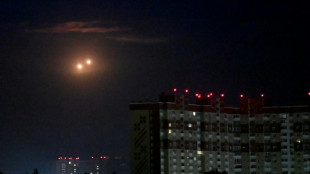 Ukraine: des "bombardements massifs" sur Kiev font au moins cinq morts, selon les autorités