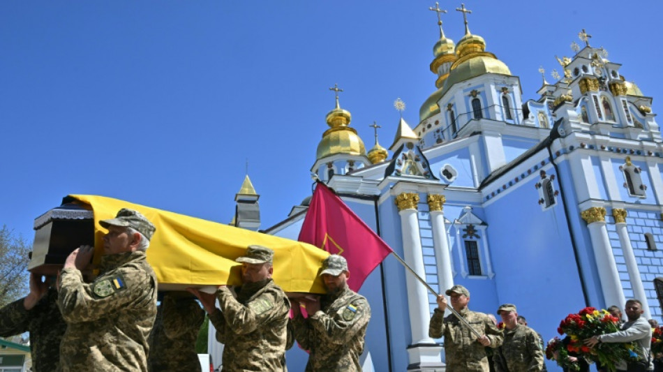 Funeral en Kiev de un l&iacute;der de la revoluci&oacute;n de Maid&aacute;n, muerto en el este de Ucrania