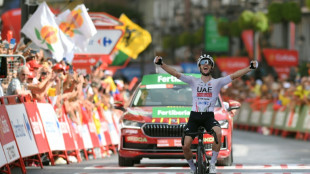 Tour d'Espagne: Yates s'impose en solitaire et rebat les cartes
