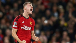 Hojlund urges Man Utd to 'stick together' in tough period